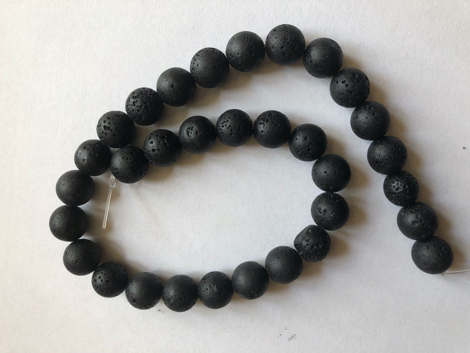 Pietre preziose: schöne "Lavastein" Perlen 12mm - 1 Strang – Nuovo e nell'imballaggio originale da Ittenthal venduto da Hwaggis