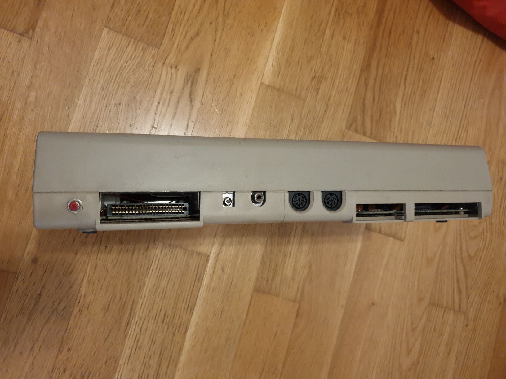 Commodore PC: Commodore 64 Computer mit Netzteil guter Zustand 7099 – Usato da Ittigen venduto da Ziok187 2