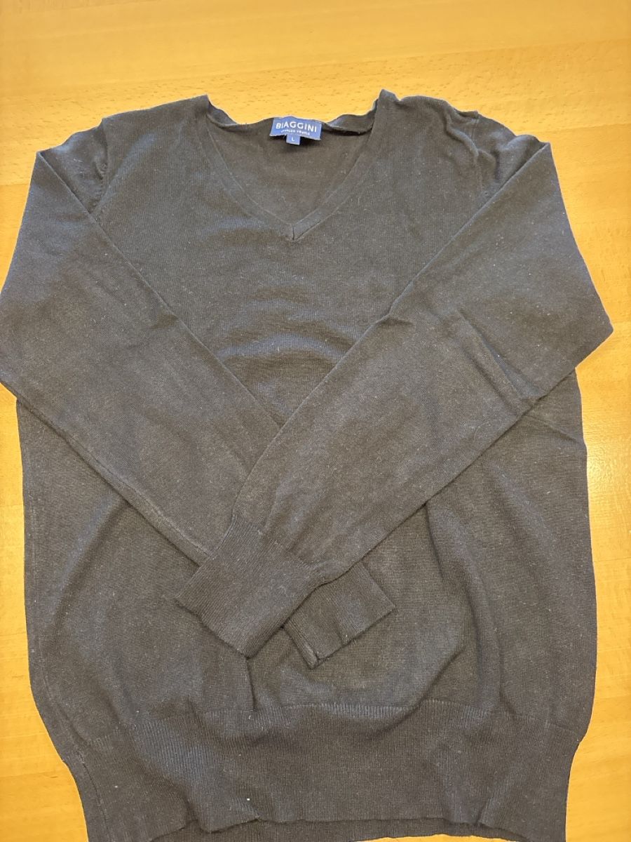 Maglioni & Felpe: Feinstrick Pullover mit V Ausschnitt  – Usato da Mümliswil venduto da sib_296f