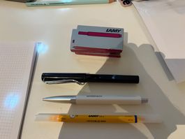 Lamy Safari mit Tinte und Lamy Kugelschreiber