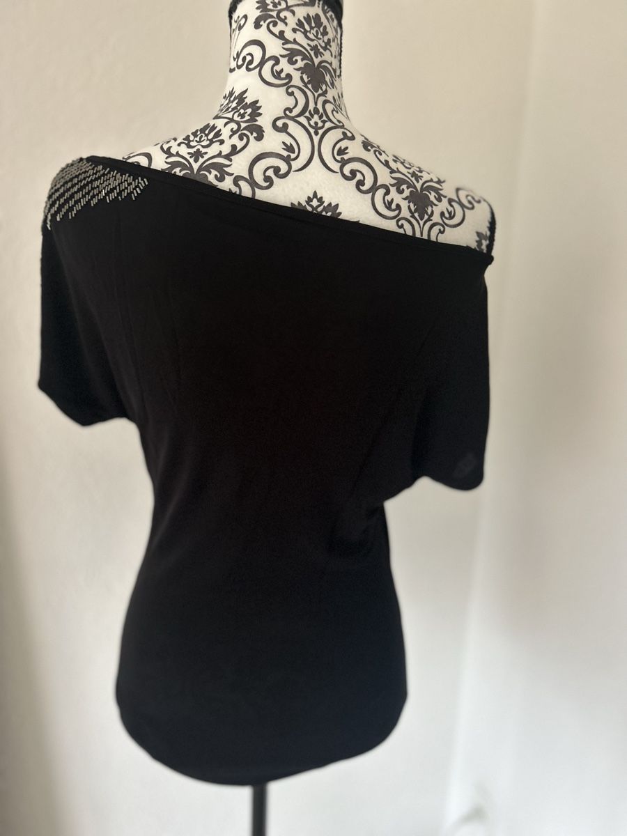 Guess T-shirt: Body GUESS taglia S – Nuovo (secondo la descrizione) da Locarno venduto da Matic04 2