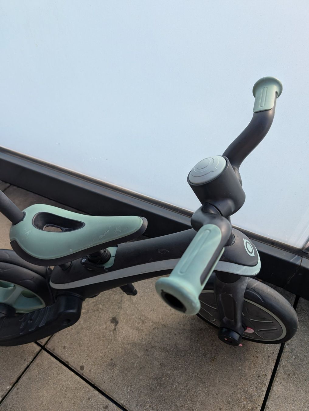 Globber Veicoli per bambini: Globber tricycle Explorer 4 en 1 – Usato da Châtelaine venduto da ana_6rg8 6