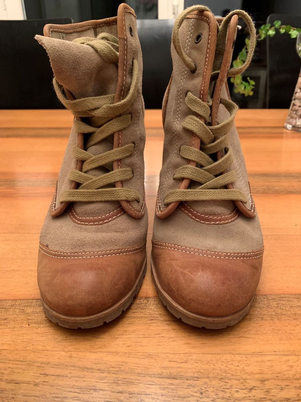 Scarpe da donna: Stiefeletten Leder Braun Grösse 39 – Usato da Rafz venduto da GeschenkeShop 1