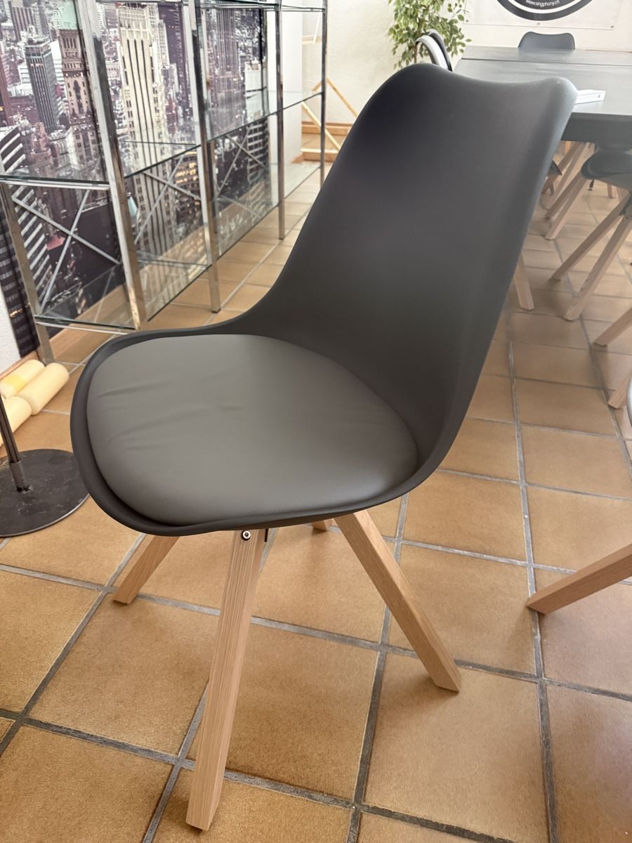 Set di tavolo e panche: 1 Tisch und 6 Stühle NEU – Nuovo (secondo la descrizione) da Windlach venduto da Magaglio 1