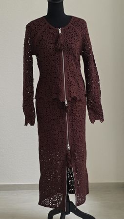 Anzug von  H&M EDITION Strickjacke und Rock Set Braun Gr. M