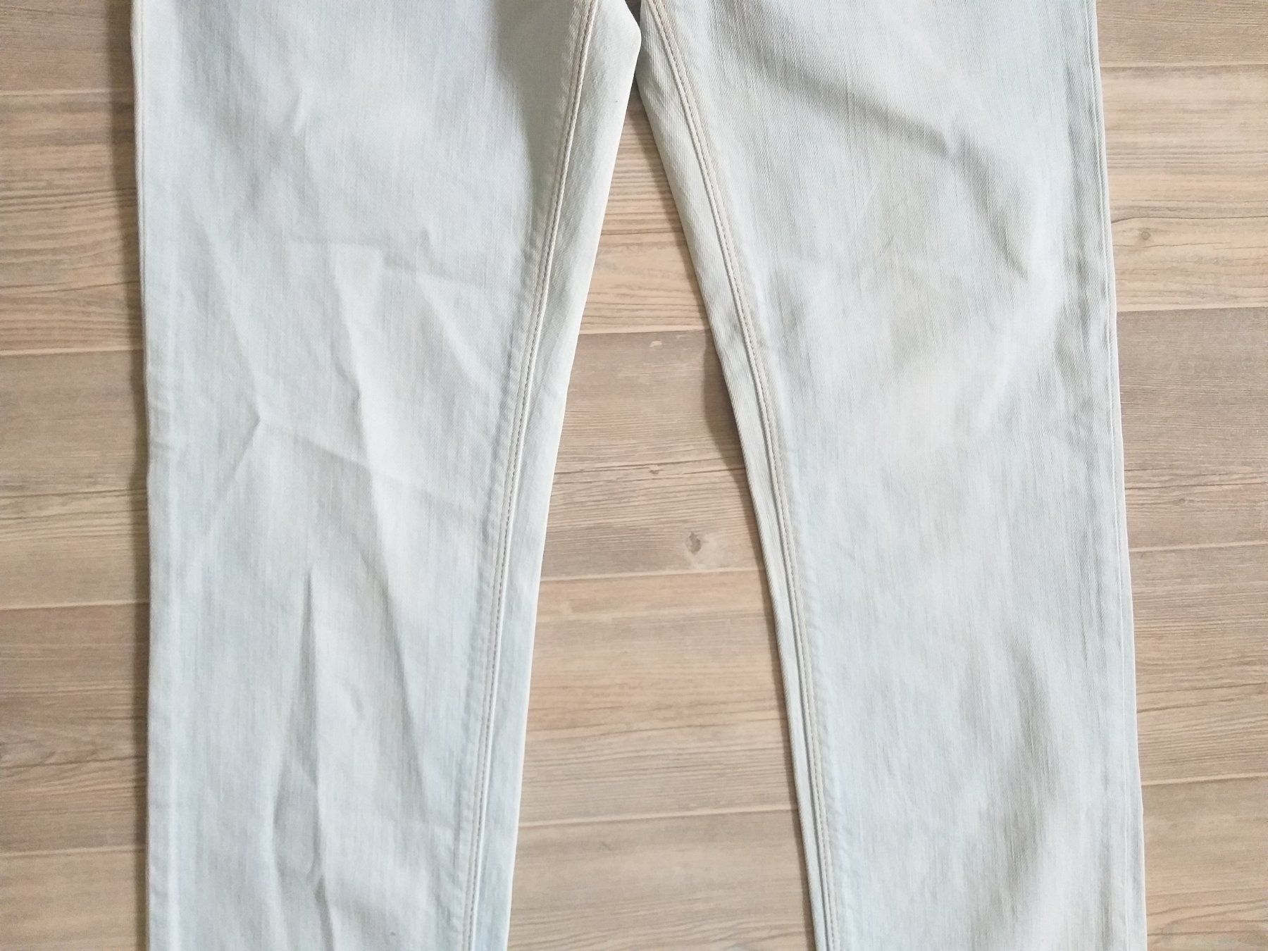 Sandro Jeans: SANDRO Jeans taille / Grosse M (42 EUR) – Usato da Cossonay-ville venduto da Super-Price-Quality 2
