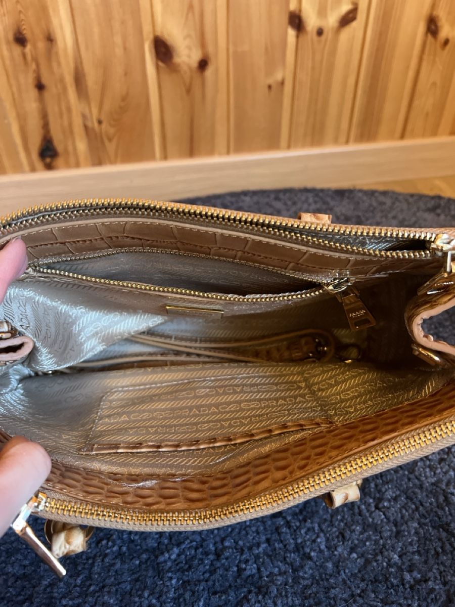 Prada Borse da donna: Geprüfte Prada Tasche mit Krokodil optik Luxus – Nuovo (secondo la descrizione) da Rotkreuz venduto da Migu2012 3