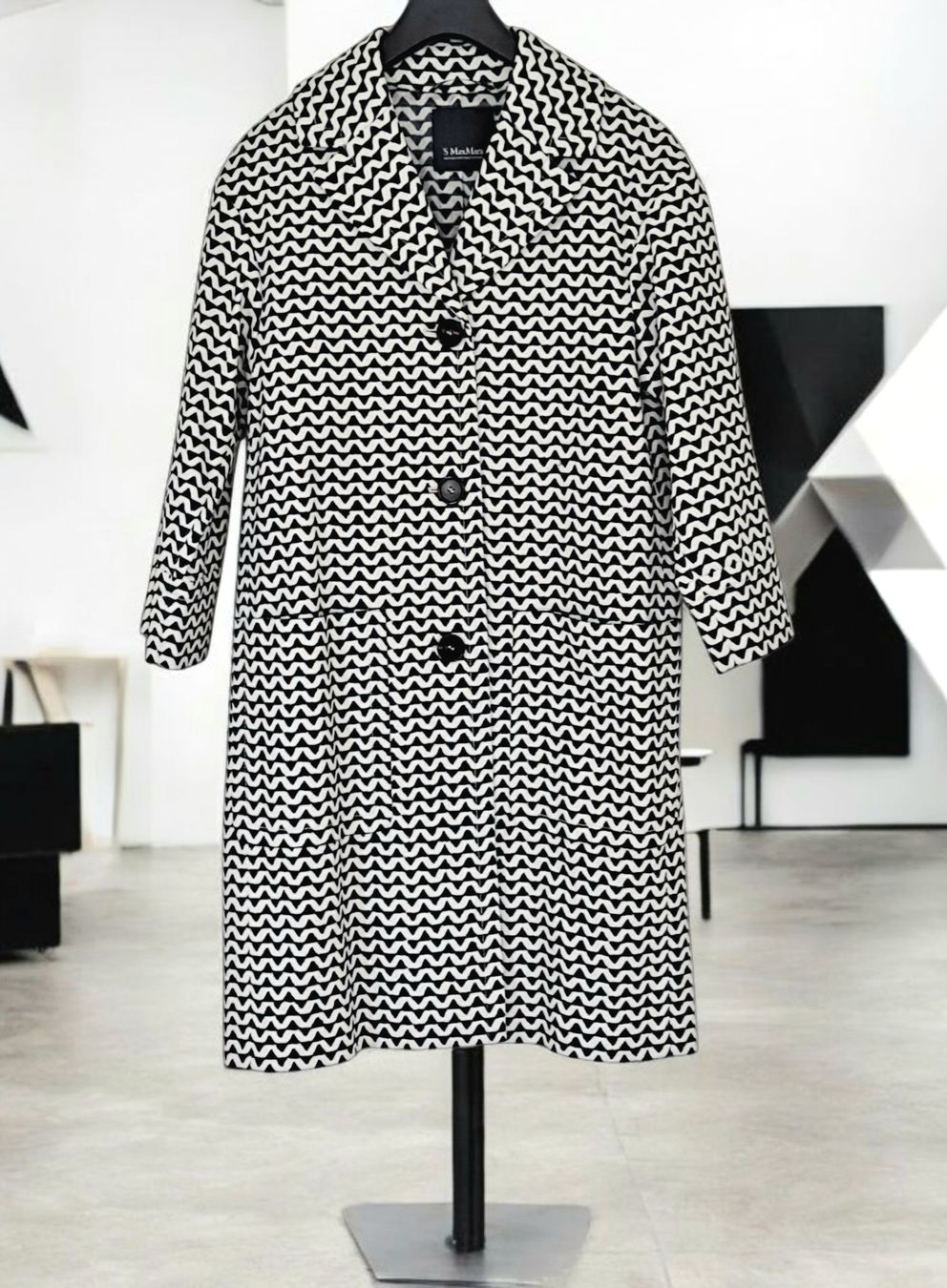 Max Mara Cappotti: Max Mara Mantel Gr. I 40, CH 36 – Usato da Liestal venduto da Mas-Y-Mas
