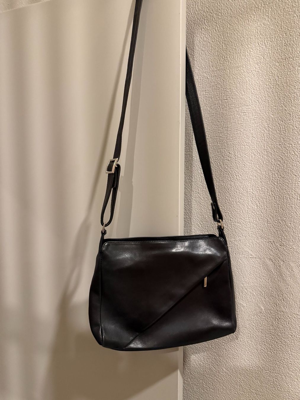 Taschen für Damen: Handtasche schwarz echtes Leder – Gebraucht aus Rothenburg von Patri00