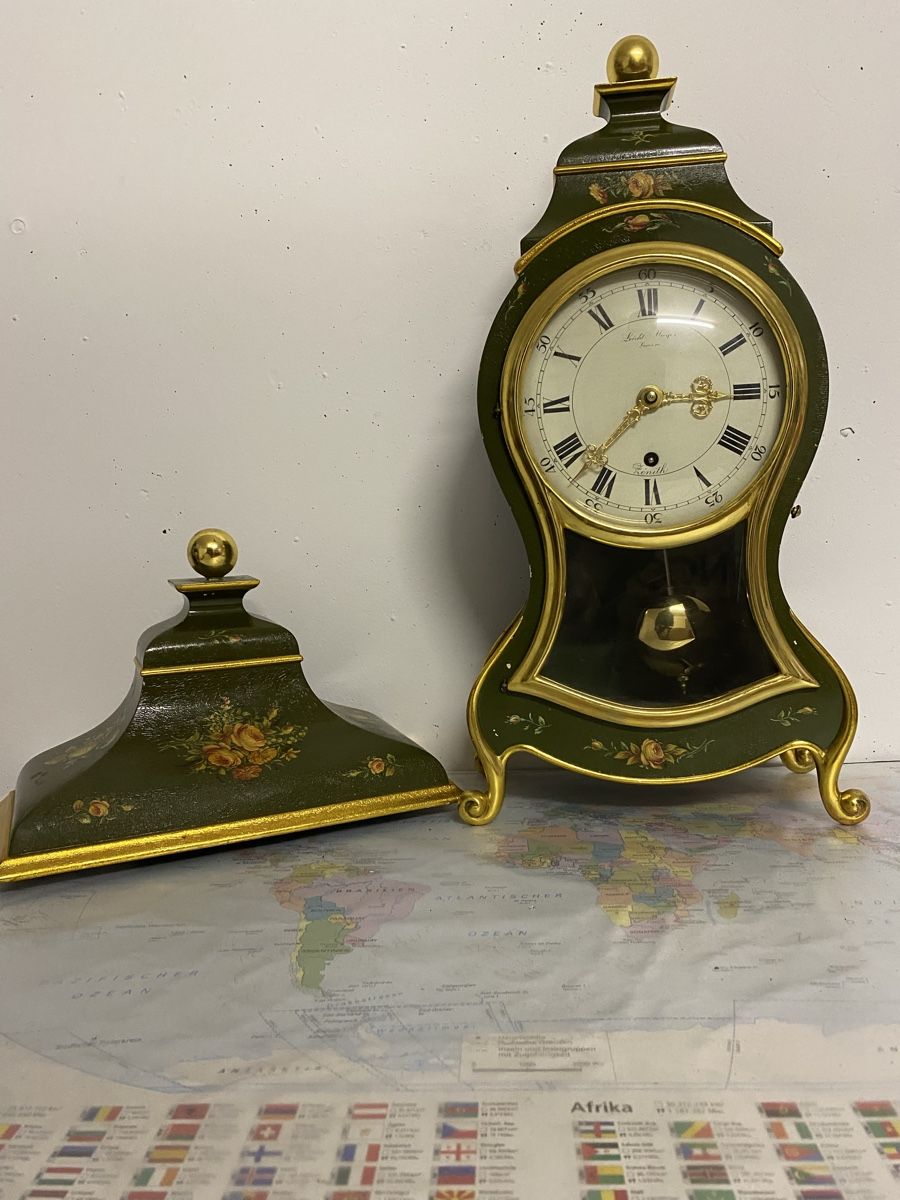 Alle Dekorationen: Antike Zenith Wanduhr, floral bemalt – Gebraucht aus Büron von Filadefia-888 2