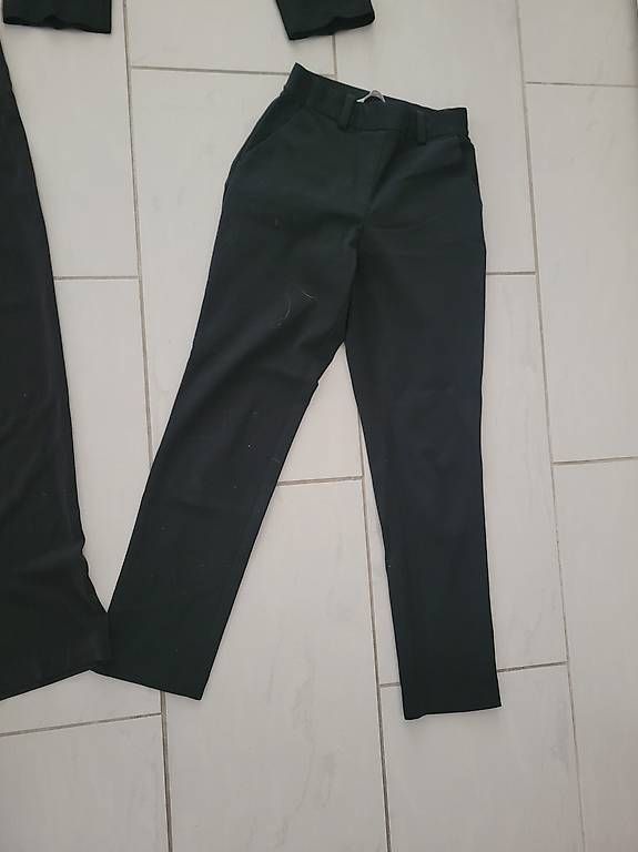 Pantaloni: Hosen XS/S – Usato da Ballwil venduto da jan_jk7y