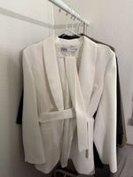 Blazer Zara weiss mit Bindegurt Grösse L neuwertig