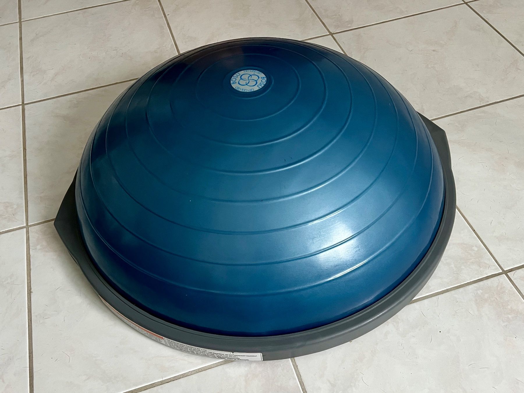 Hometrainer: BOSU Gleichgewichtstrainer – Gebraucht aus Zuzgen von suffy