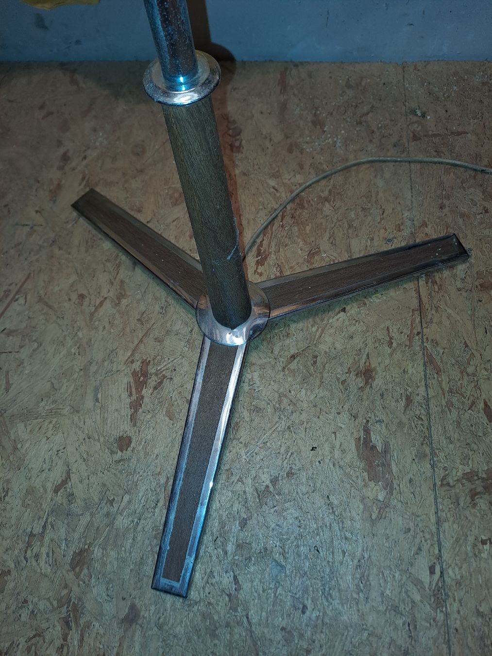 Lampade: Stehlampe Engeler um1970 – Usato da Gebenstorf venduto da suroh 2