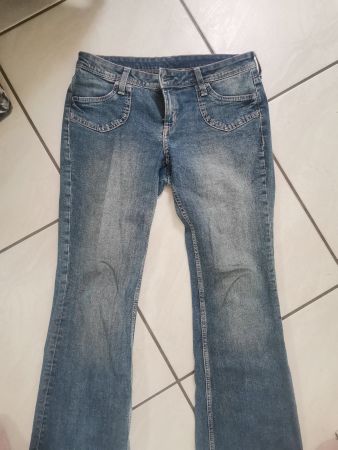 H & M Jeans EUR 42 US 10