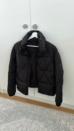 Schwarze Winterjacke von C&A, Grösse XS