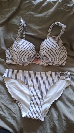 Bikini gestreift, Hunkemöller, fabrikneu