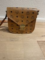 MCM Tasche cognac monogramm Ledertasche Umhängetasche Herbst