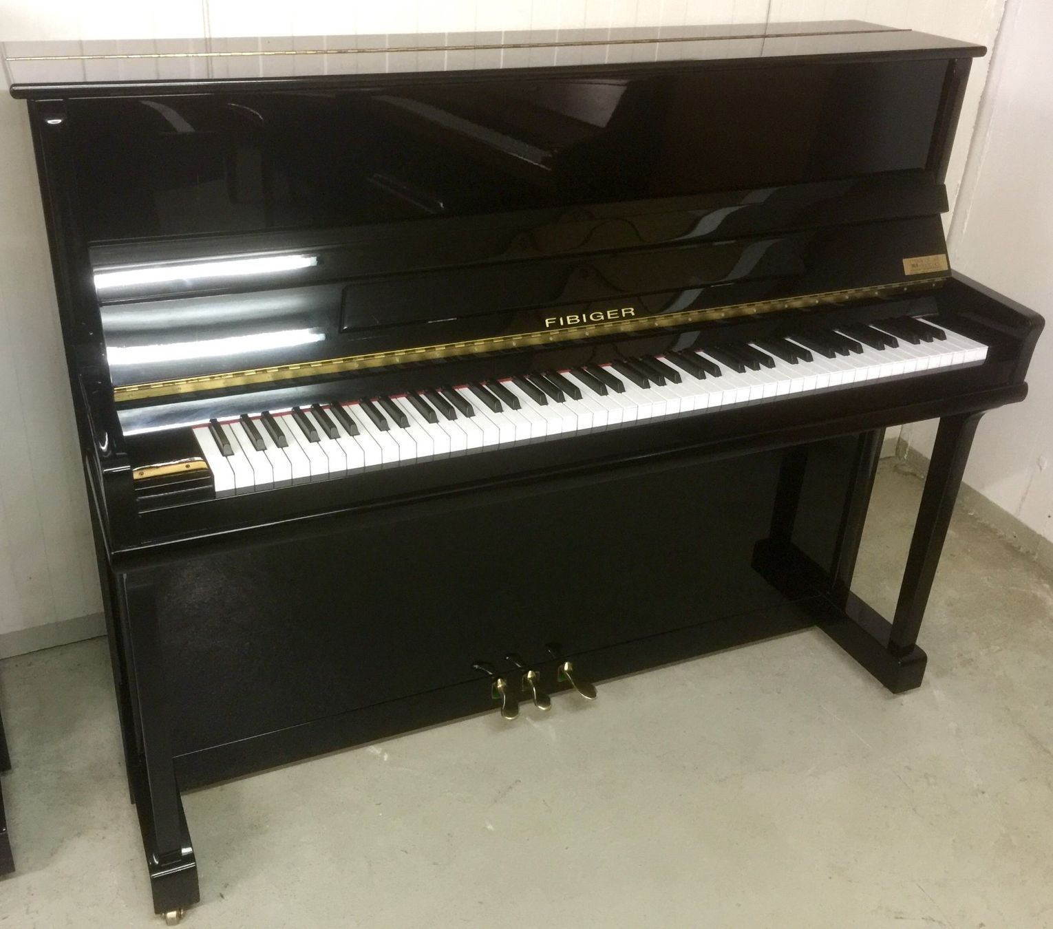 Strumenti musicali: Klavier A.Fibiger,Verk.Fr.2'400.--/85.-- mtl. – Usato da Horw venduto da Sommero