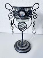 Vintage-Metallkerzenhalter mit Perlen und Kristallen
