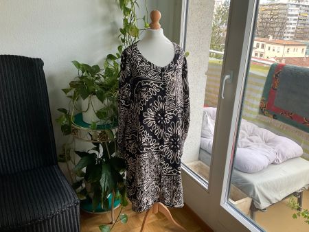 Sublime robe tunique G!OZÉ imprimée noir beige neuve t. M/L