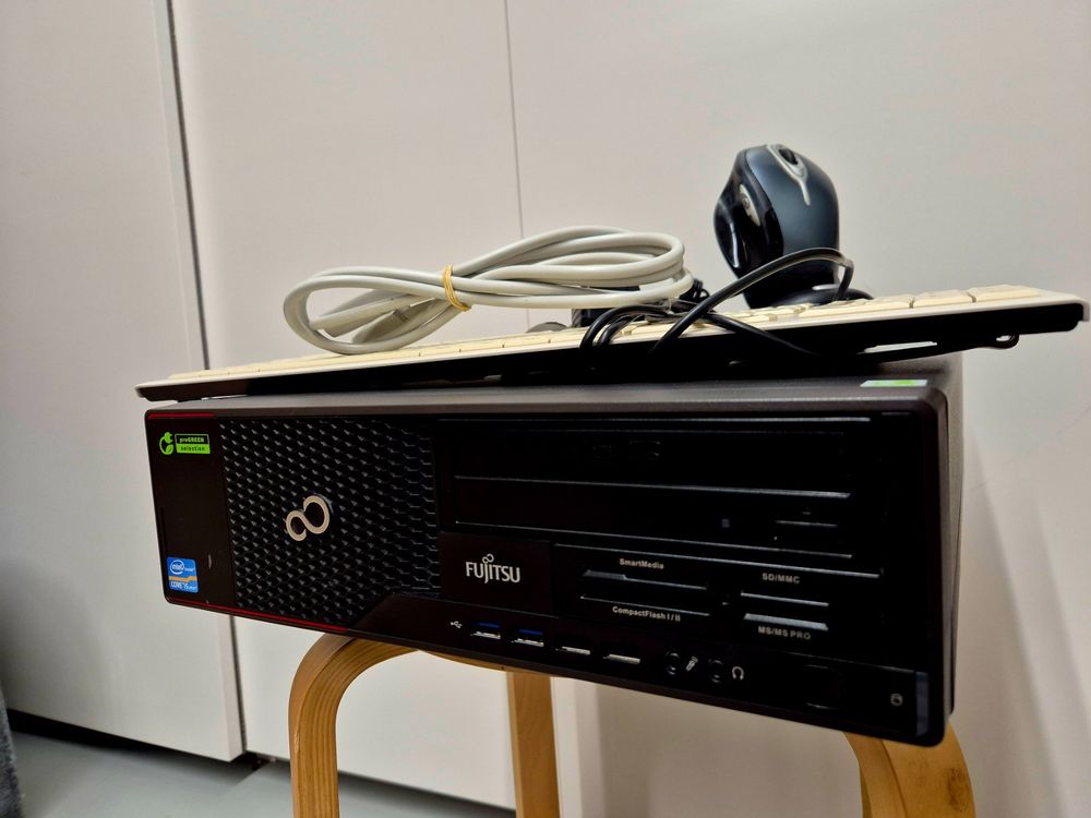 FUJITSU ESPRIMO E910 mit SSD + Windows 11 + WLAN (Gebraucht) in ...