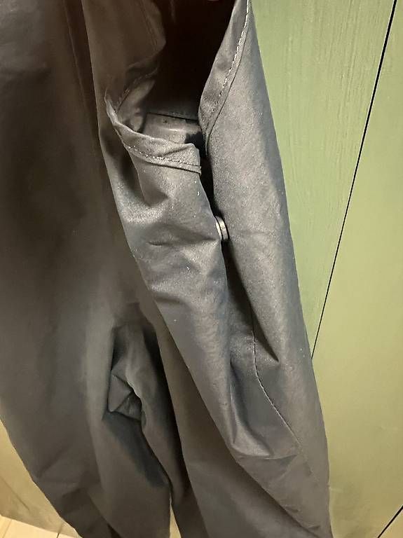 Tchibo Hosen: Regenhose dunkelblau 122/128 – Gebraucht aus St. Niklausen LU von Mimmi86 3