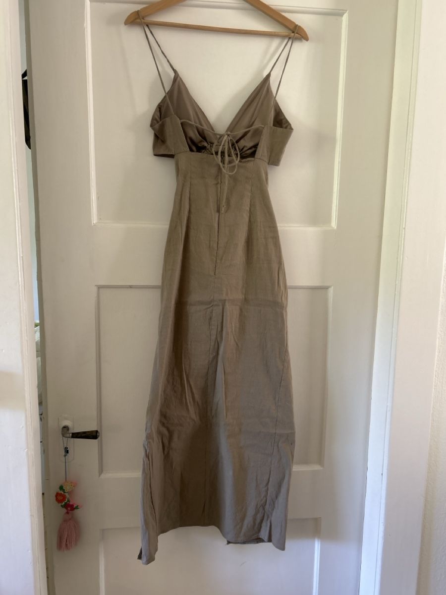 Zara Kleider: Zara summer dress with front opening  – Gebraucht aus Zürich von Chiara_mc 2