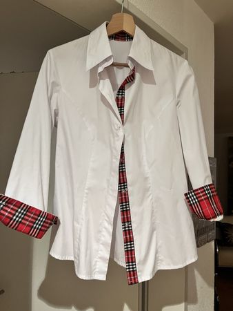 Weisse Bluse mit Karomuster, Grösse S, Top Zustand!