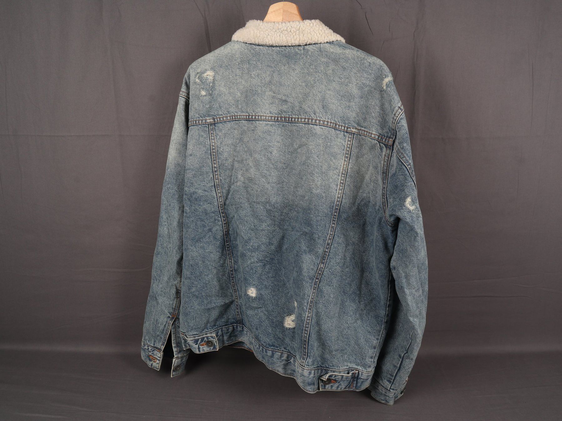 Jacken: REBEL Jeansajacke – Gebraucht aus Steinen von Restwert_Steinen 2