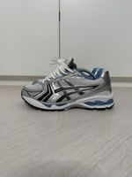 ASICS Gel-Kayano 14 – Silver / Blue – Taille 41,5