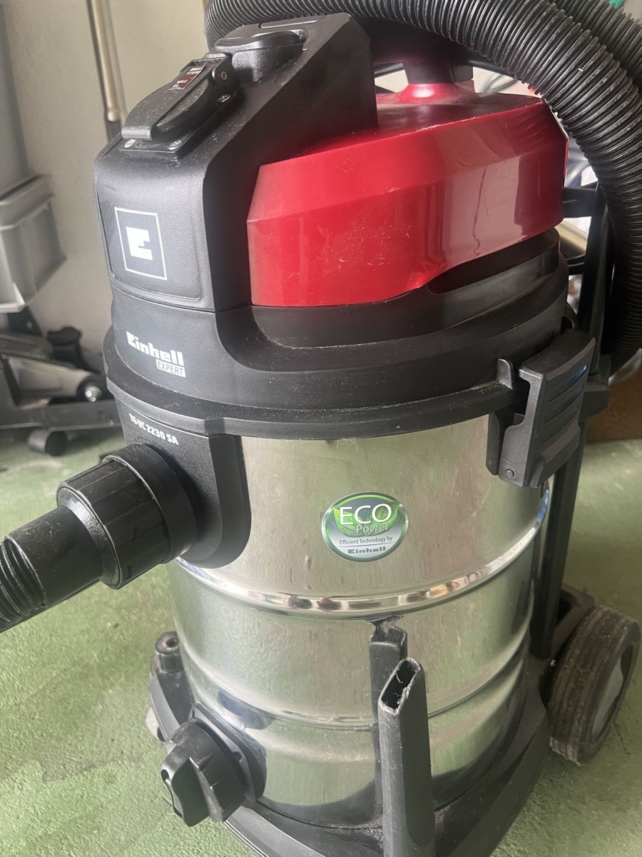 Aspirapolveri & Accessori: Aspiratore Einhell TC-VC 2230 SA con presa automatica – Usato da Rüti ZH venduto da Bello70 2