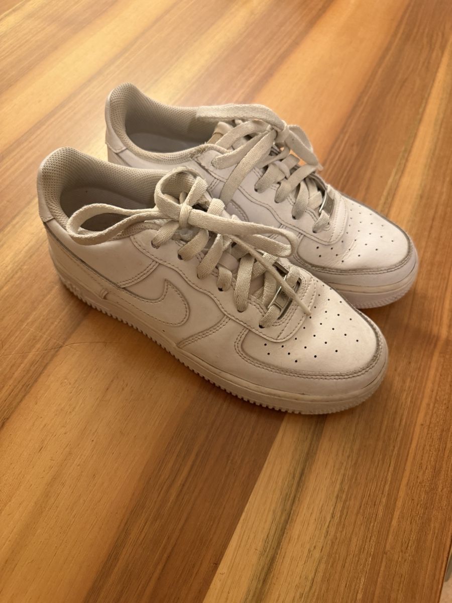 Nike Herrenschuhe: Nike Air Force 1 Low Weiss Gr. 39 – Gebraucht aus Zürich von Tagesform 2