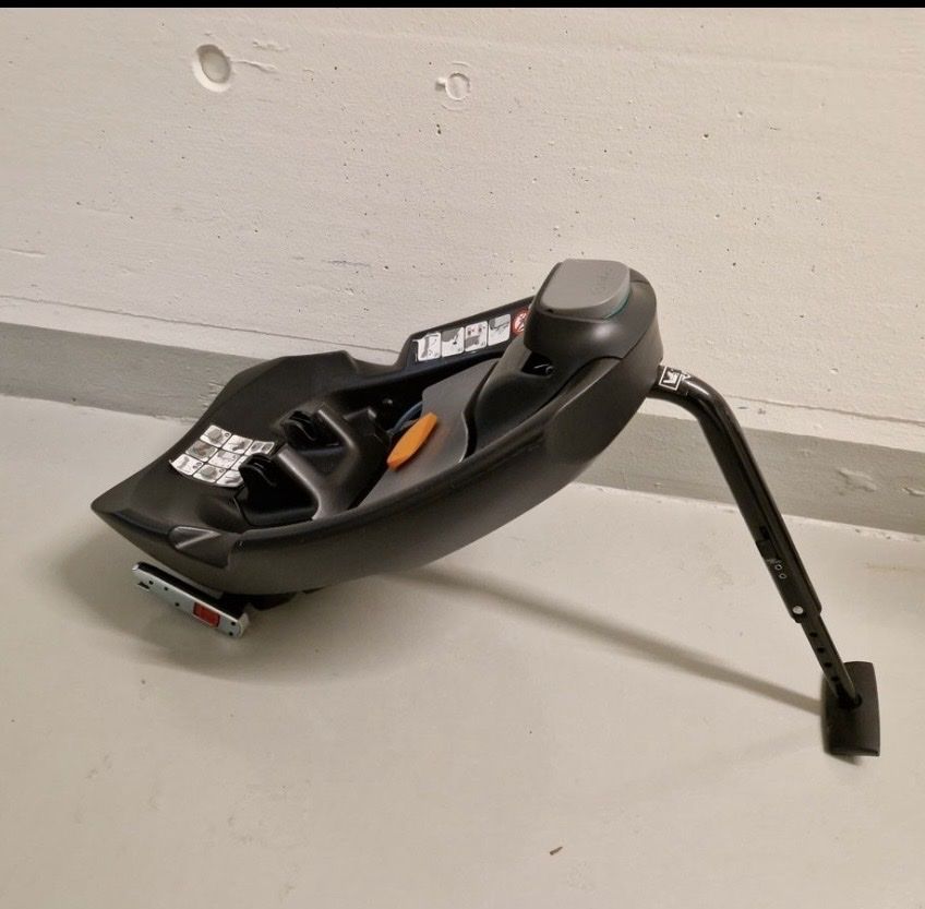 Cybex Seggiolini per auto: Cybex Babyschale Gruppe 0+ dunkelblau – Usato da Pfäffikon ZH venduto da Mado131019 3