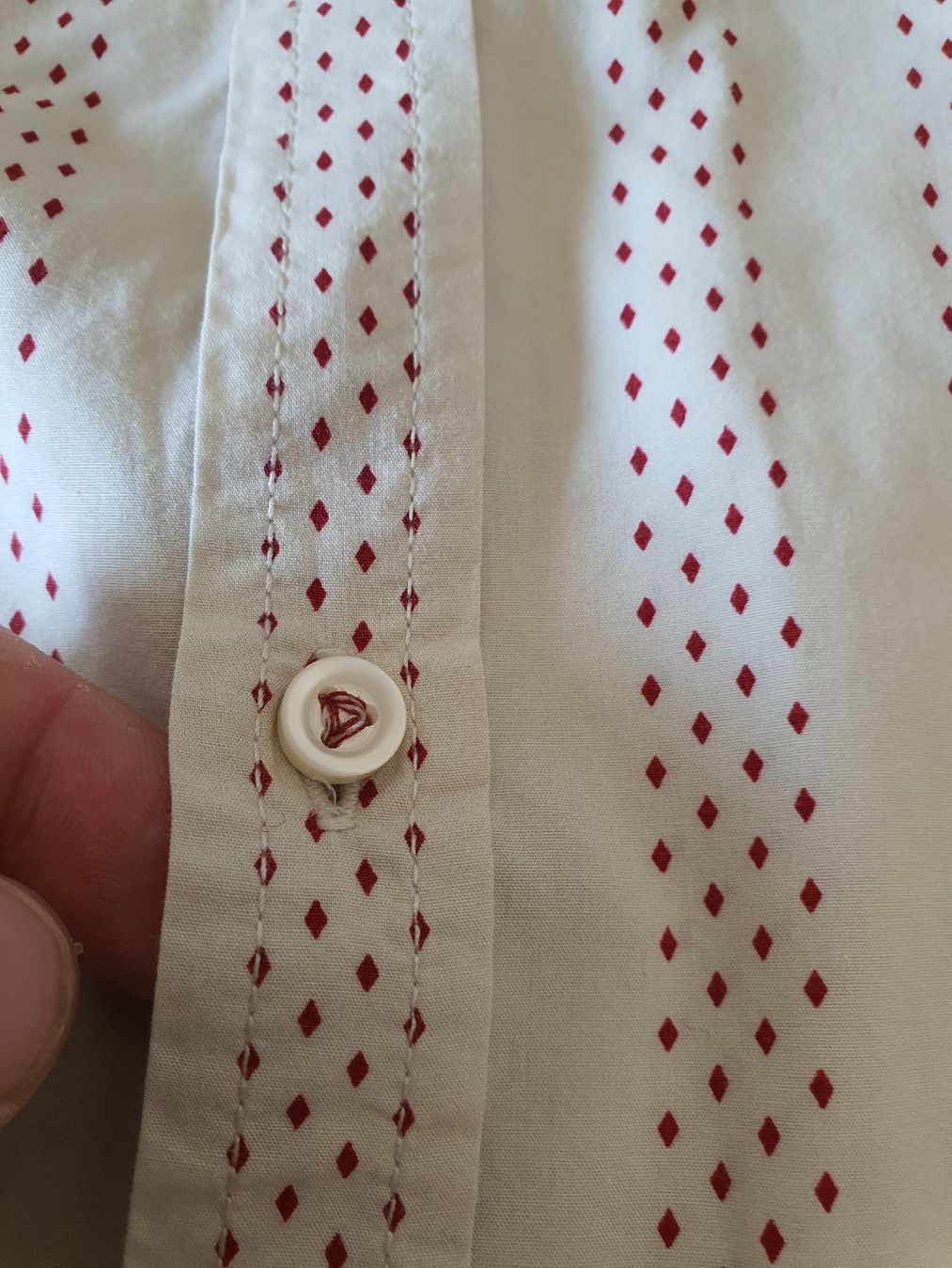 Diesel Hemden: Diesel Shirt, mens L, formal beige/red diamond dot pattern – Gebraucht aus Wallisellen von Alexandrertheg 4