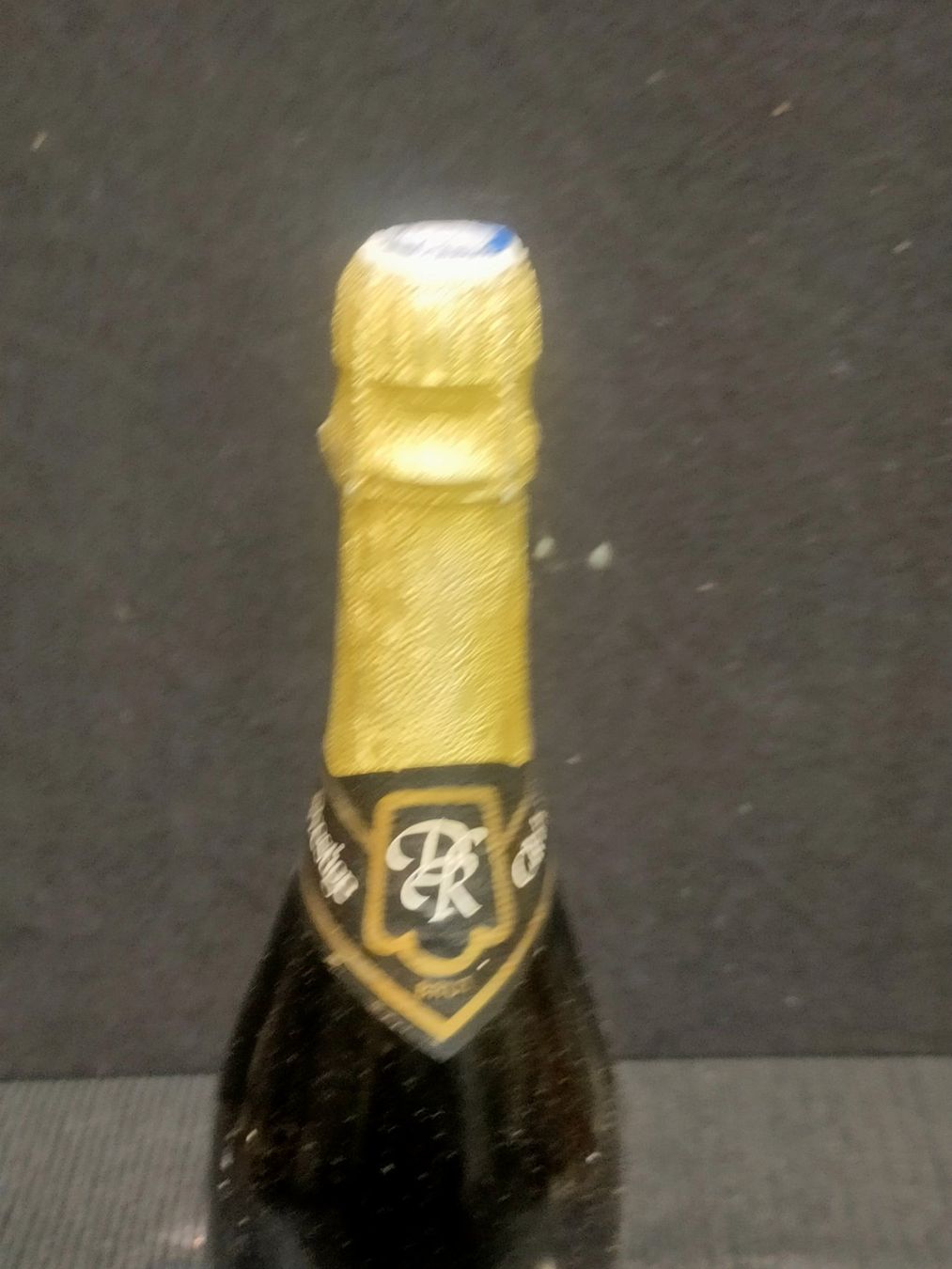 Vino: LE REINEVALD VIN MOUSSEUX – Nuovo (secondo la descrizione) da Genève venduto da Leboucheoreilles 1
