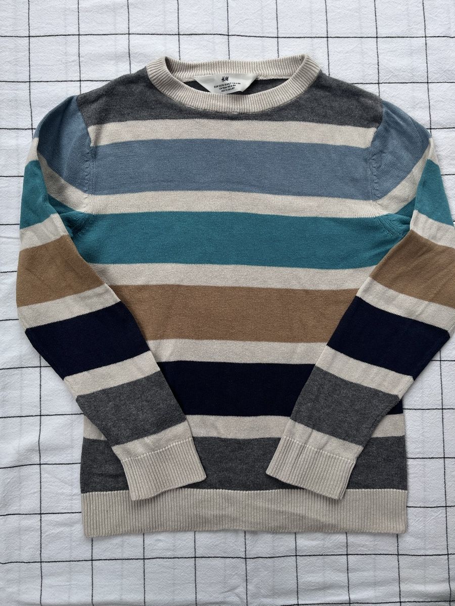H&M Pullover & Sweatshirts: Kinder Pullover Gr. 122/128 – Gebraucht aus Roggwil BE von 2eyes4kids 1