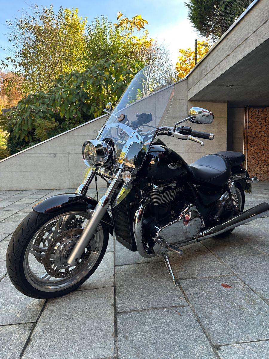 Chopper: TRIUMPH Thunderbird 1600 ABS (Wenig KM) – Usato da Rapperswil SG venduto da Yungfraaa