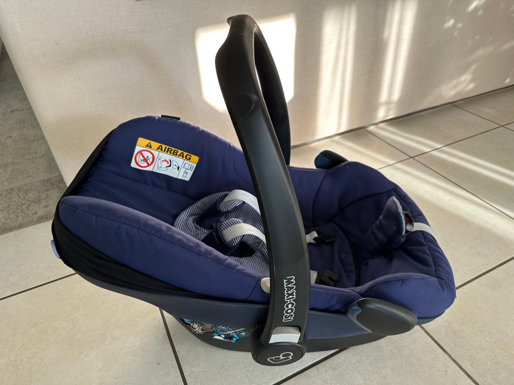 Maxi-Cosi Seggiolini per auto: Maxi-Cosi Pebble Babyschale – Usato da Nänikon venduto da marcusg70 1