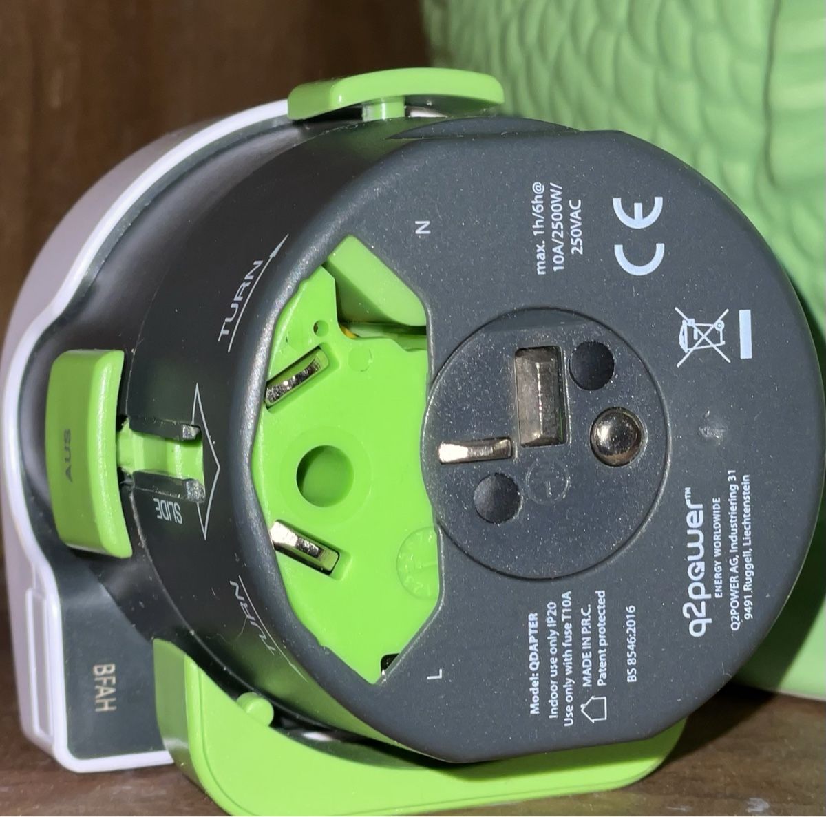 Unità & Adattatore: q2 power Reiseadapter – Usato da St. Gallen venduto da xandram07 1