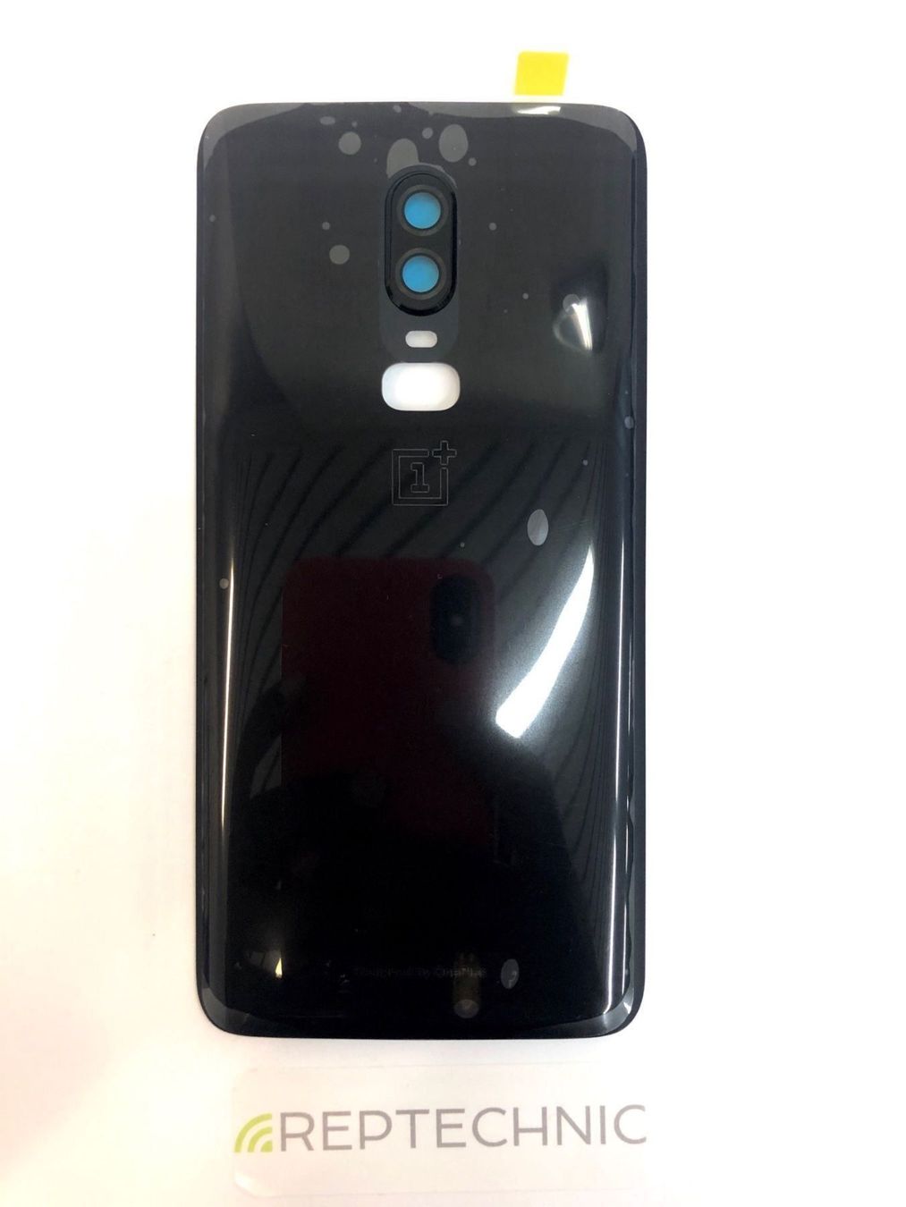 OnePlus Telefoni cellulari / Smartphones: OnePlus 6 Akkudeckel Mitternacht Schwarz – Nuovo e nell'imballaggio originale da bern venduto da reptechnic