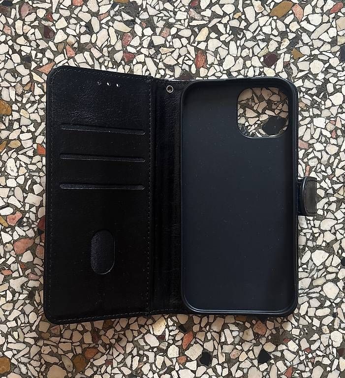 Coques & Protection écran: i Phone 15 Case / Hülle – Neuf avec emballage d'origine à Luzern par ElMiguello 1