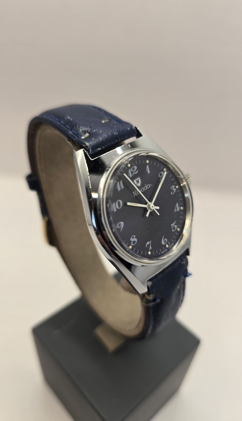 Nivada Montres: Nivada Hand-wind 32mm – D'occasion à Minusio par AGSuhren 1