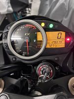 Gepflegte Kawasaki Z750R Black Edition 