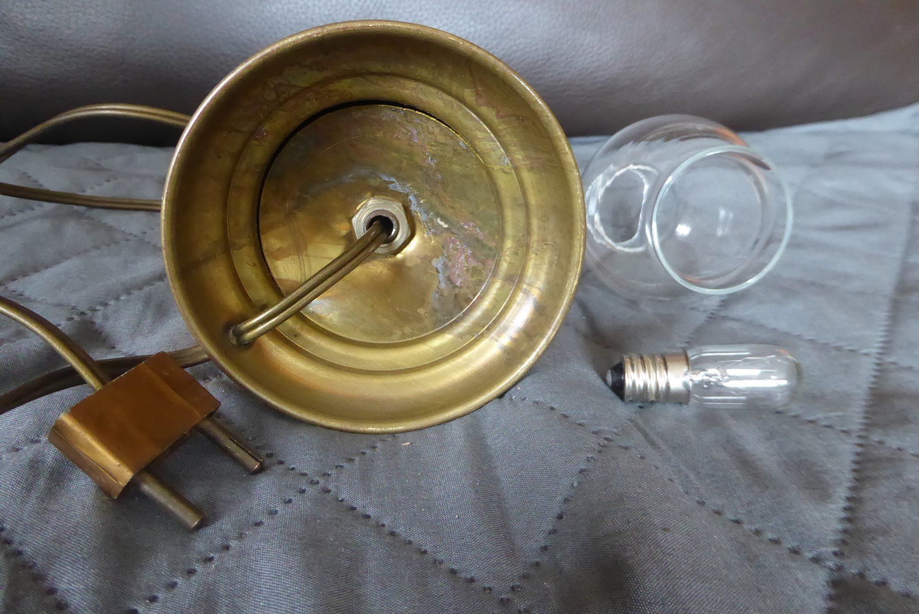 Lampade: Antikes Elektro Lampe klein Messing – Usato da Sargans venduto da Benziner 7
