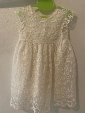 C&A Kleid, Gr. 80, weiss mit Spitze, Festlich! neu