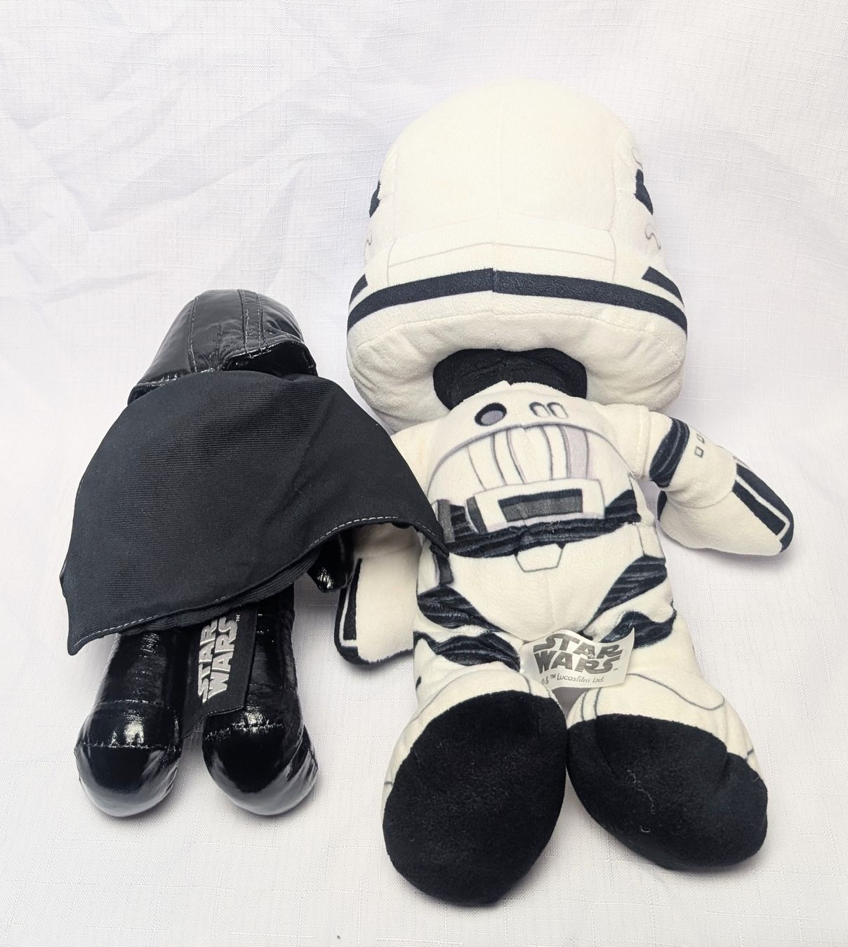 Star Wars Giocattoli: Star Wars Universum - Plüsch -  Darth Vader & Stormtrooper – Usato da Wängi venduto da ABIZONE-86 2