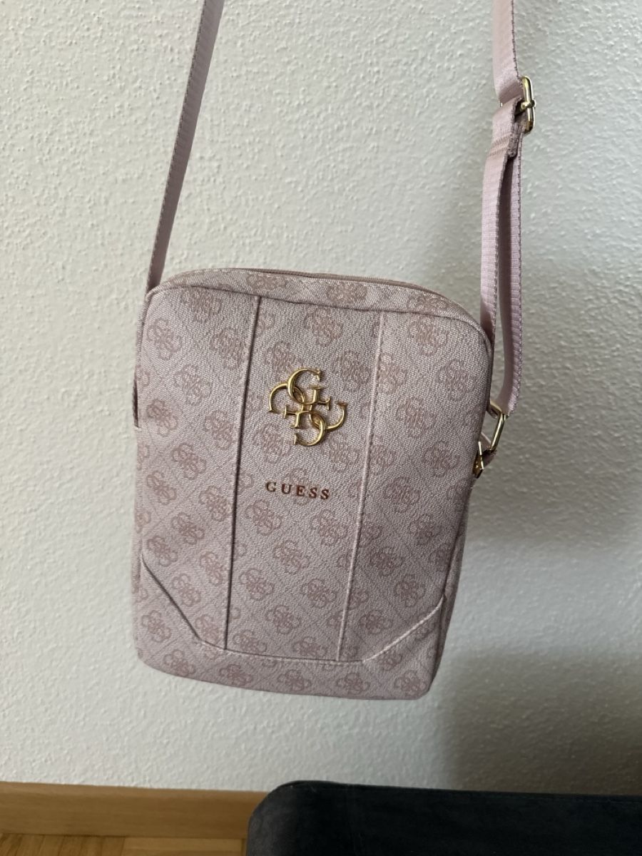 Guess Borse da donna: Umhängetasche Guess rosa – Nuovo e nell'imballaggio originale da Schaffhausen venduto da Lutka01