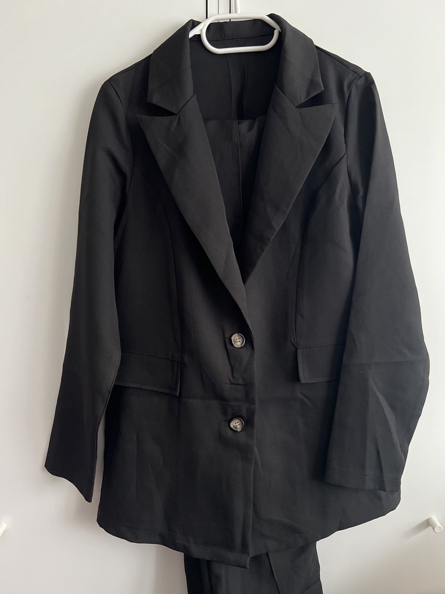 Shein Completi & Tailleur: Ensemble noir neuf taille S – Nuovo (secondo la descrizione) da Renens VD venduto da sar_bwz5