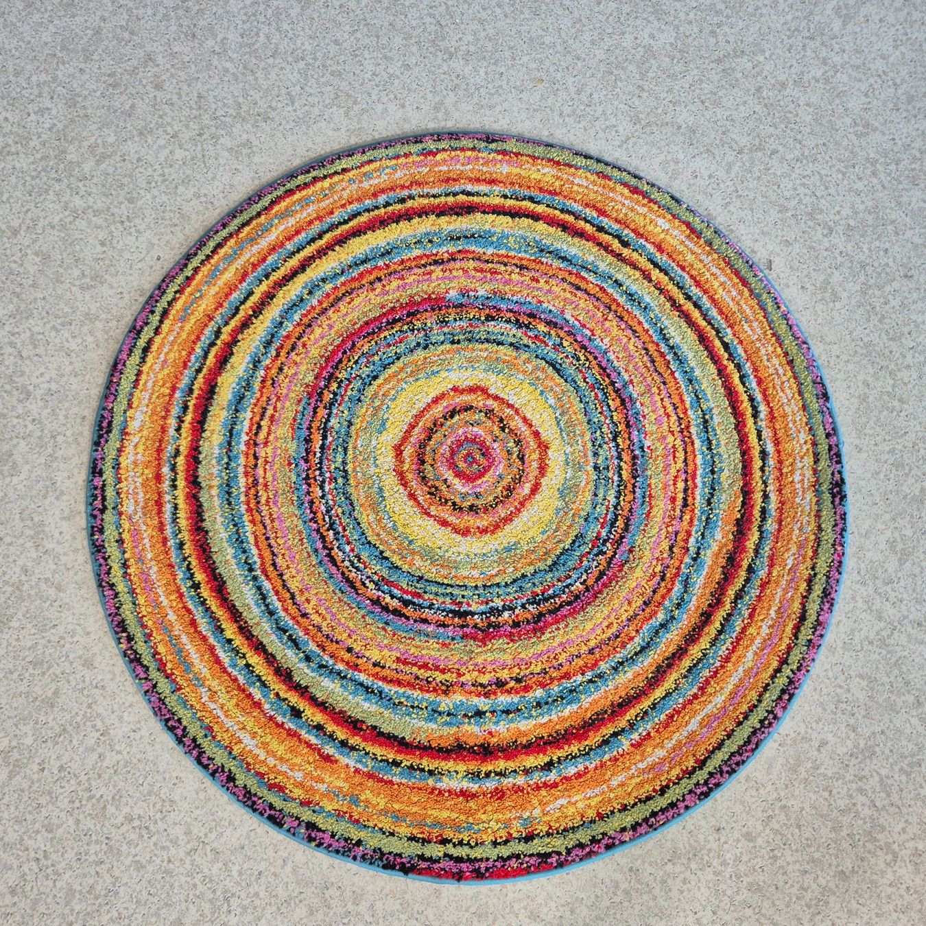 Teppiche: Multi Crazy Carpet Teppich runder Teppich 120cm – Gebraucht aus Nottwil von Wondewa-Shop 1